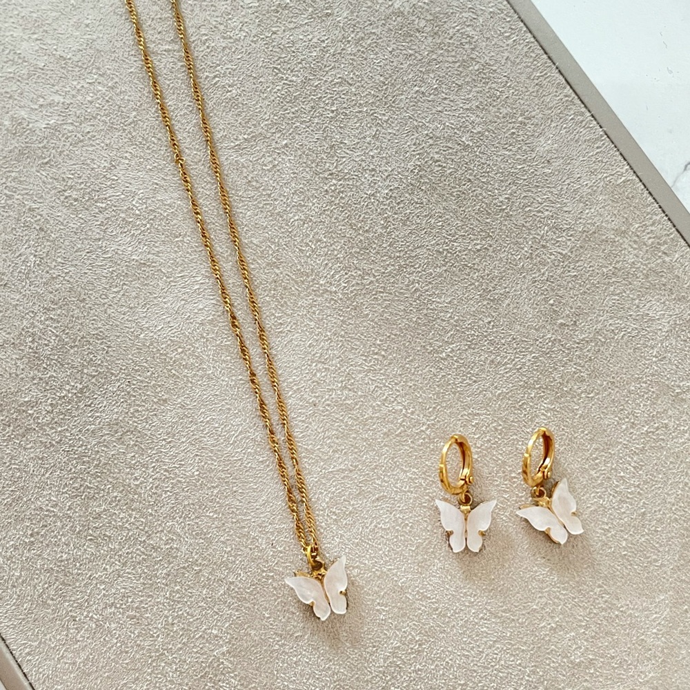 Butterfly Choker Necklace & huggie Set